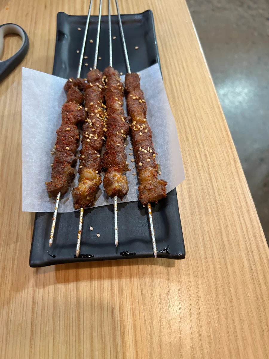lamb skewers 大漠烤鲜羊肉